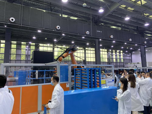 探訪中國(guó)首家高端裝備5g工廠 減員75 ,效率提升超三成