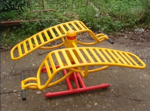 戶外康體新風尚 批發(fā)三人扭腰器與健身路徑器材的全面指南